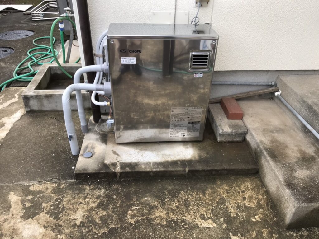諌早市　Ｉ様邸　石油給湯器取替
