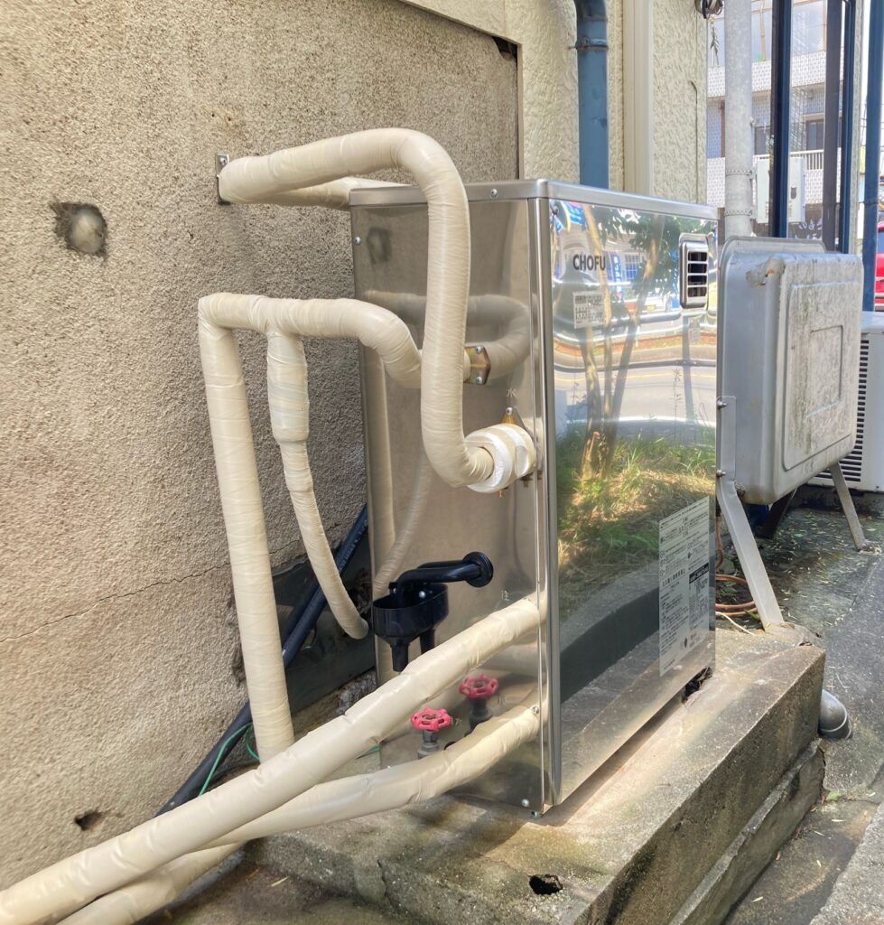 石油給湯器取替工事　